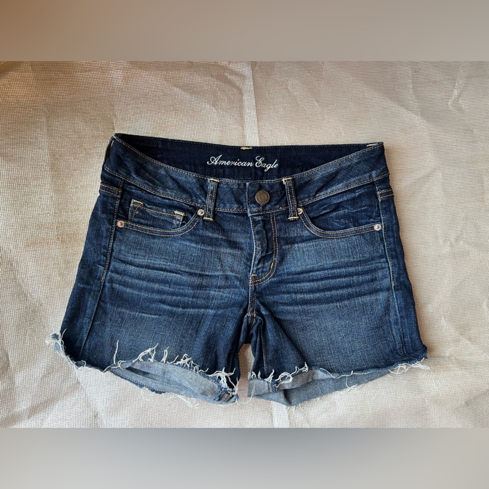 American eagle super stretch size 6 shorts